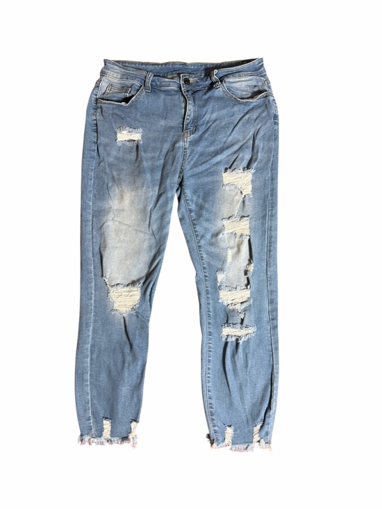 Denim - Women’s Distressed Light Blue XL Ripped Jeans